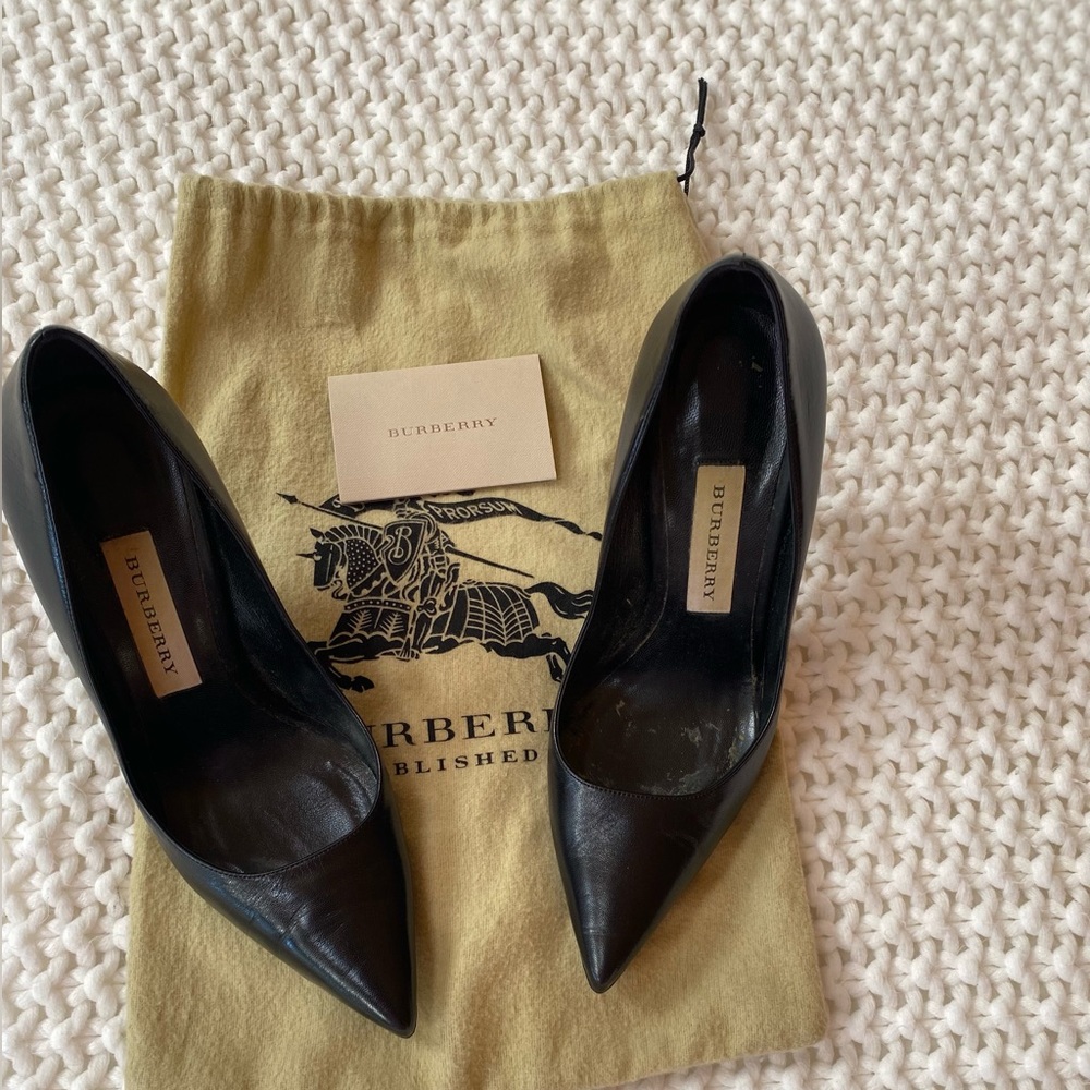 Burberry Black Heels size:38 US size: 8